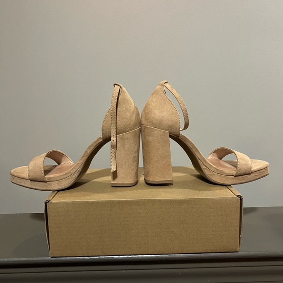 Torrid Platform Block Heeled Sandal 6.5WW - Picture 7 of 14